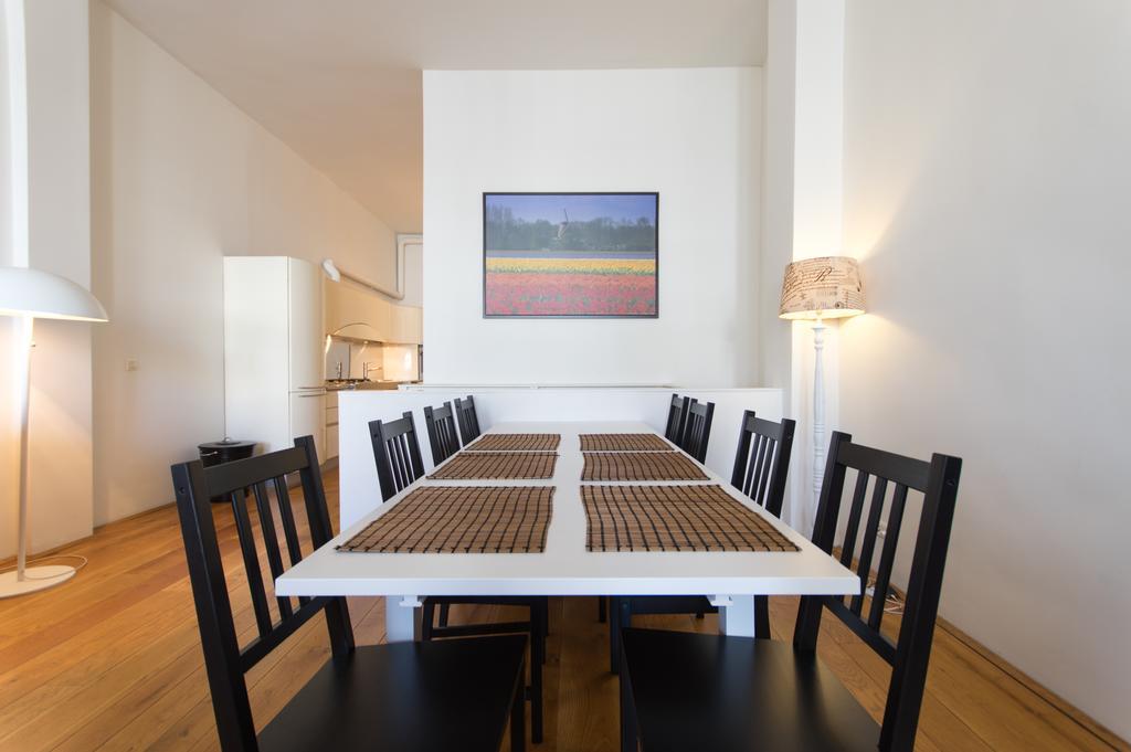 Caesars Studio Apartamento Ámsterdam Habitación foto